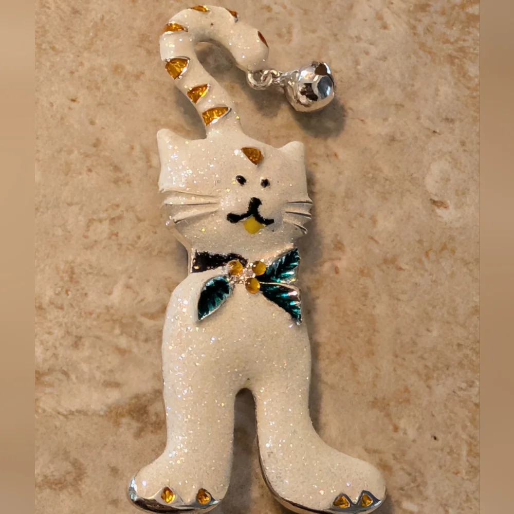 Glittery White Cat Brooch with Working Bell